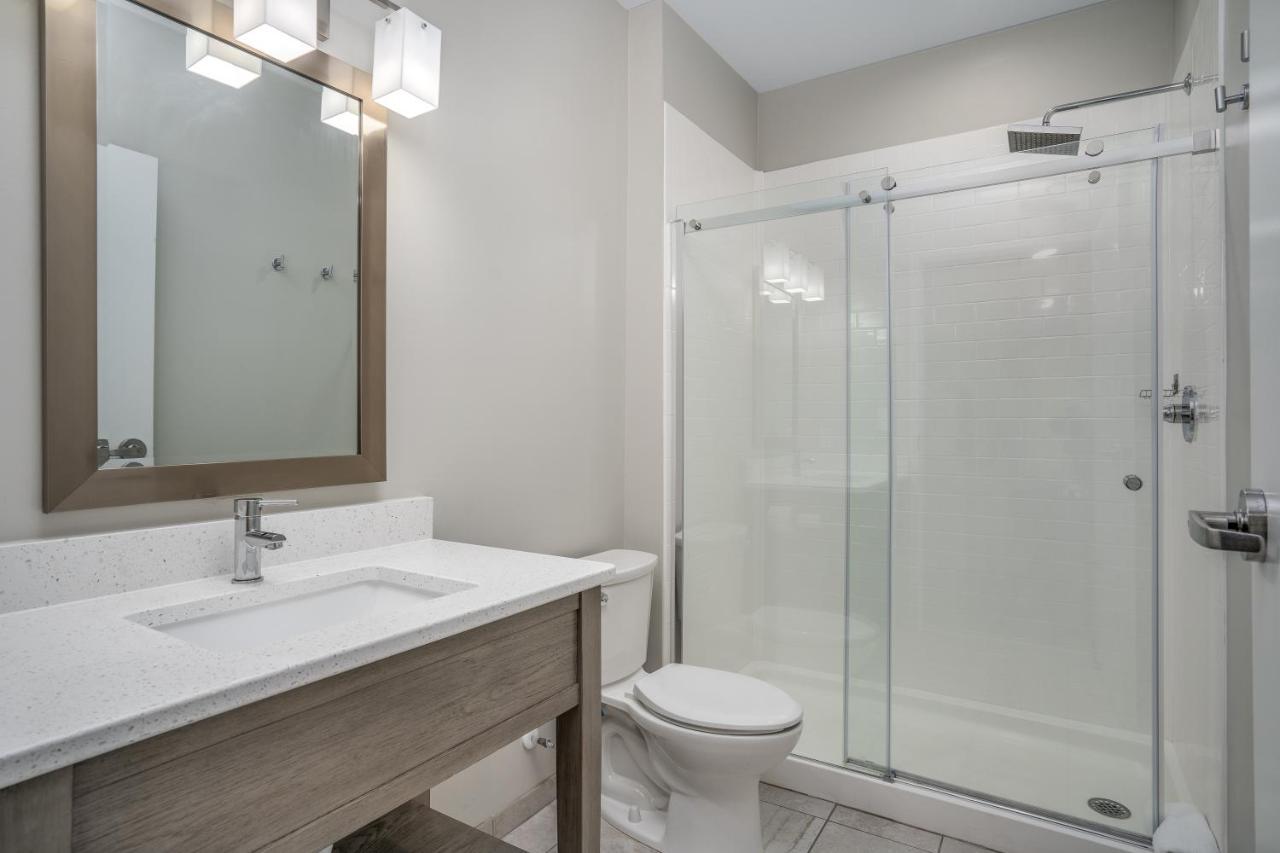 Lighthouse Suites - Best Western Signature Collection Emerald Isle Exteriör bild