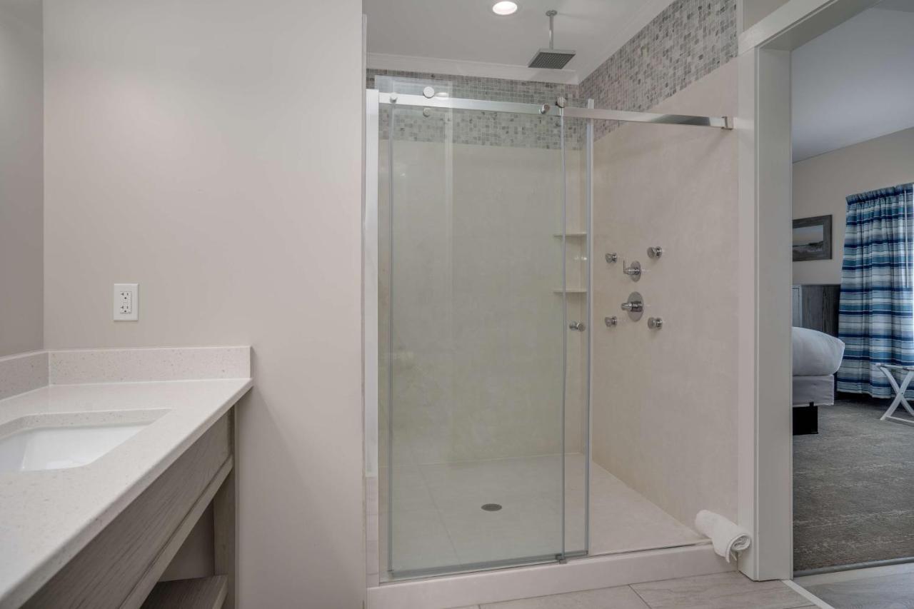 Lighthouse Suites - Best Western Signature Collection Emerald Isle Exteriör bild