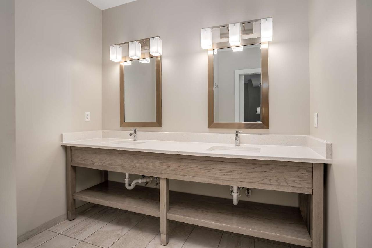 Lighthouse Suites - Best Western Signature Collection Emerald Isle Exteriör bild